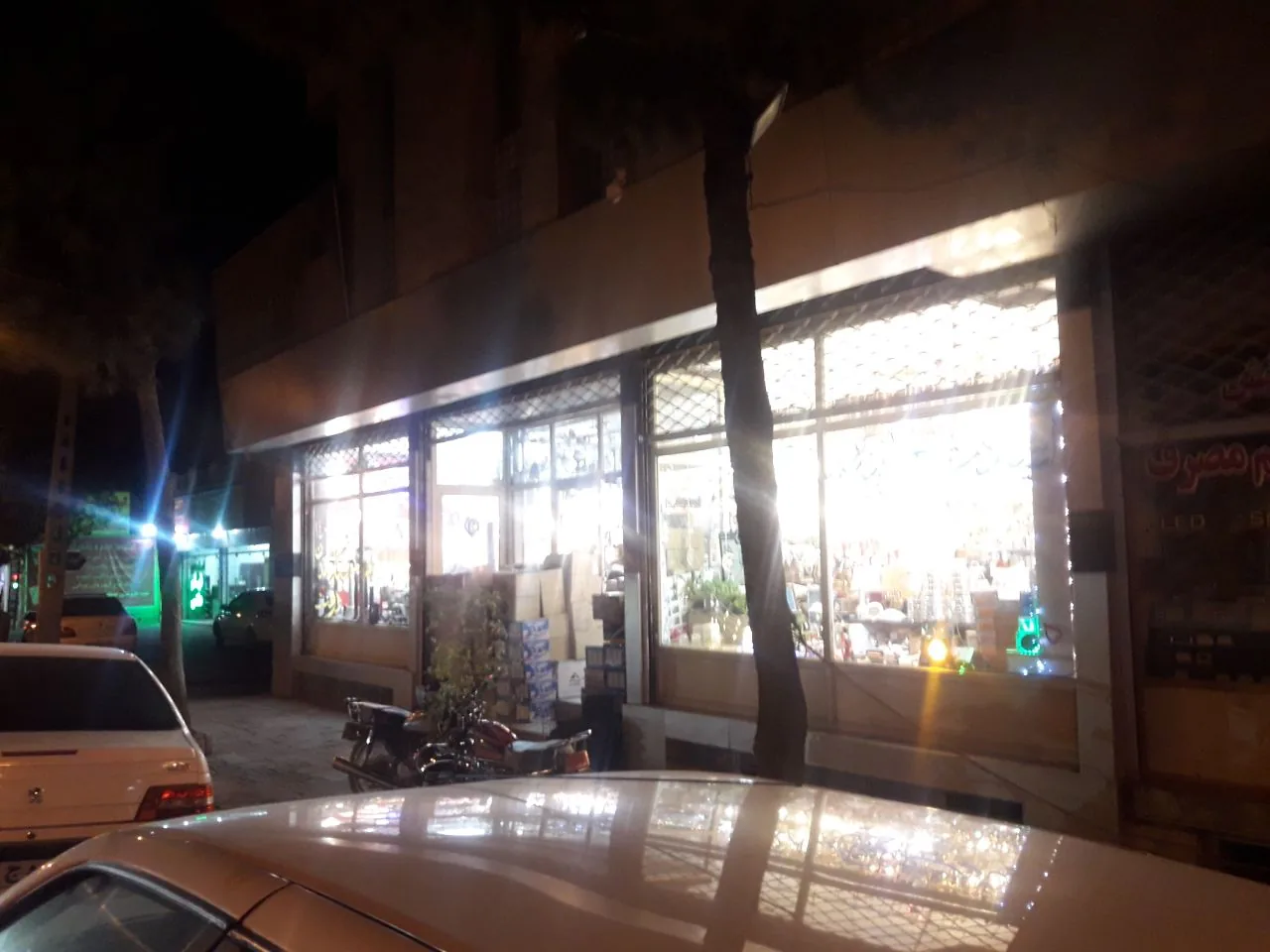 فروشگاه برق طوس - تصویر 2