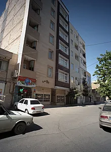 فروشگاه مواد غذایی گلها