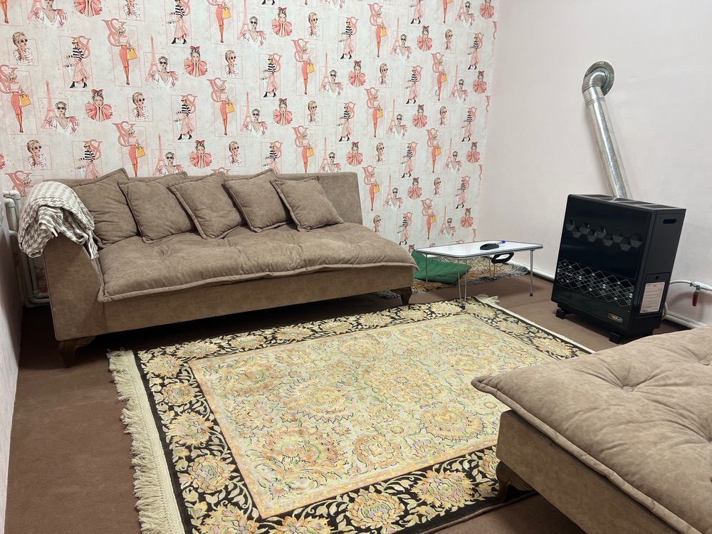 سالن مطالعه کتاب باز