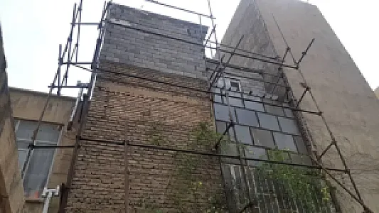 داربست فلزی جنوب در پیروزی