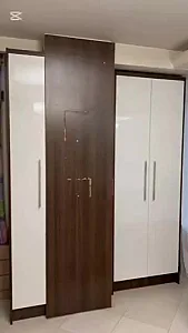 نصب برچسب و دیوارپوش کابینت و کاشی در صادقیه