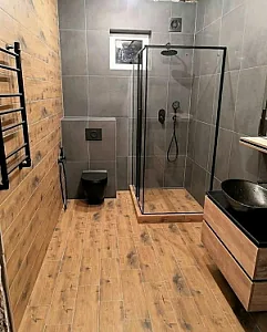 کاشی‌کاری، سرامیک‌کاری و گچ‌کاری در تهران