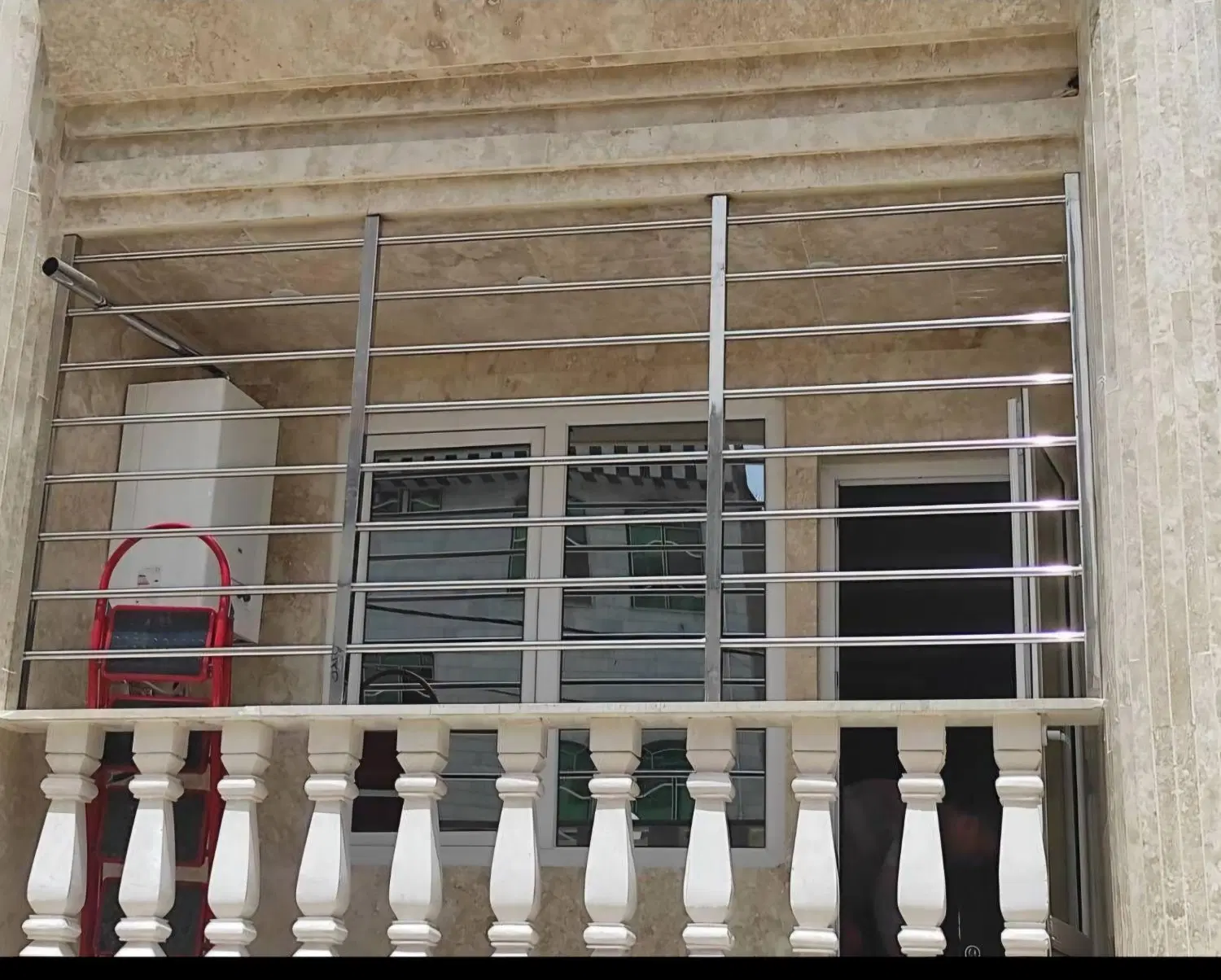 نرده و حفاظ استیل قائم در جیحون - تصویر 3