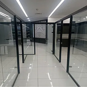 پارتیشن شیشه‌ای سکوریت در مرزداران