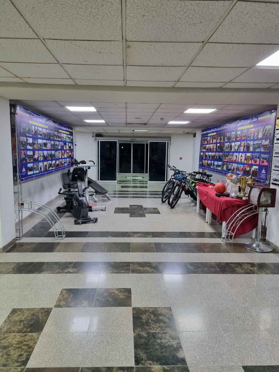 تابلوسازی و اجاره اسپیس فریم در زیتون کارگری - تصویر 8