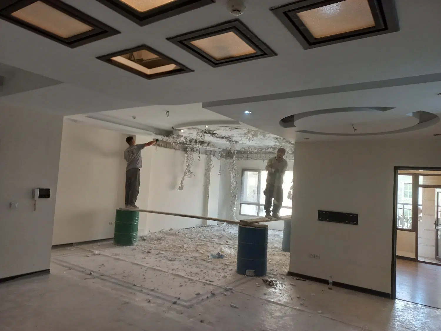 بازسازی ساختمان در ستارخان - تصویر 9