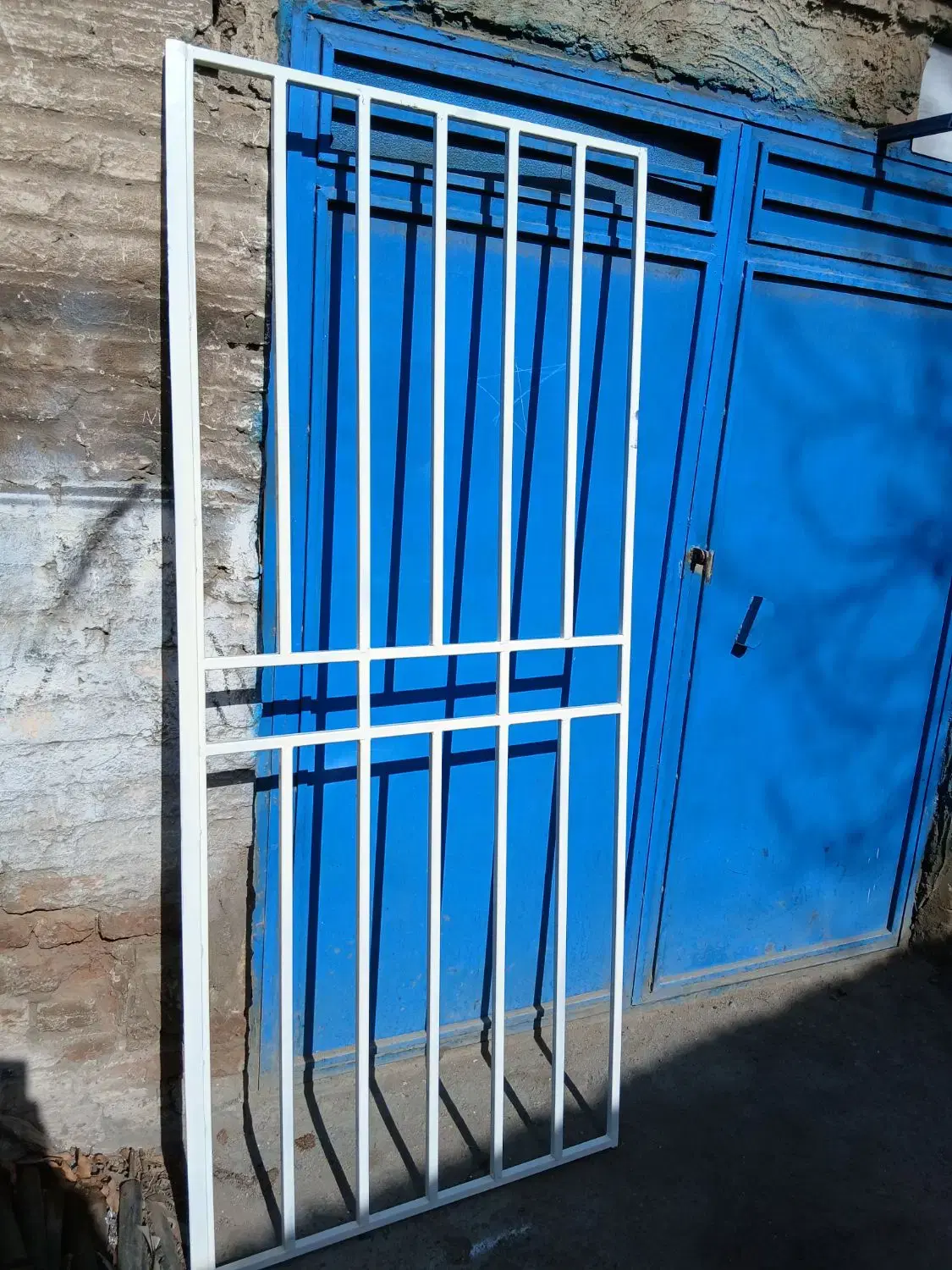 درب و حفاظ آهنی در نعمت‌آباد - تصویر 3