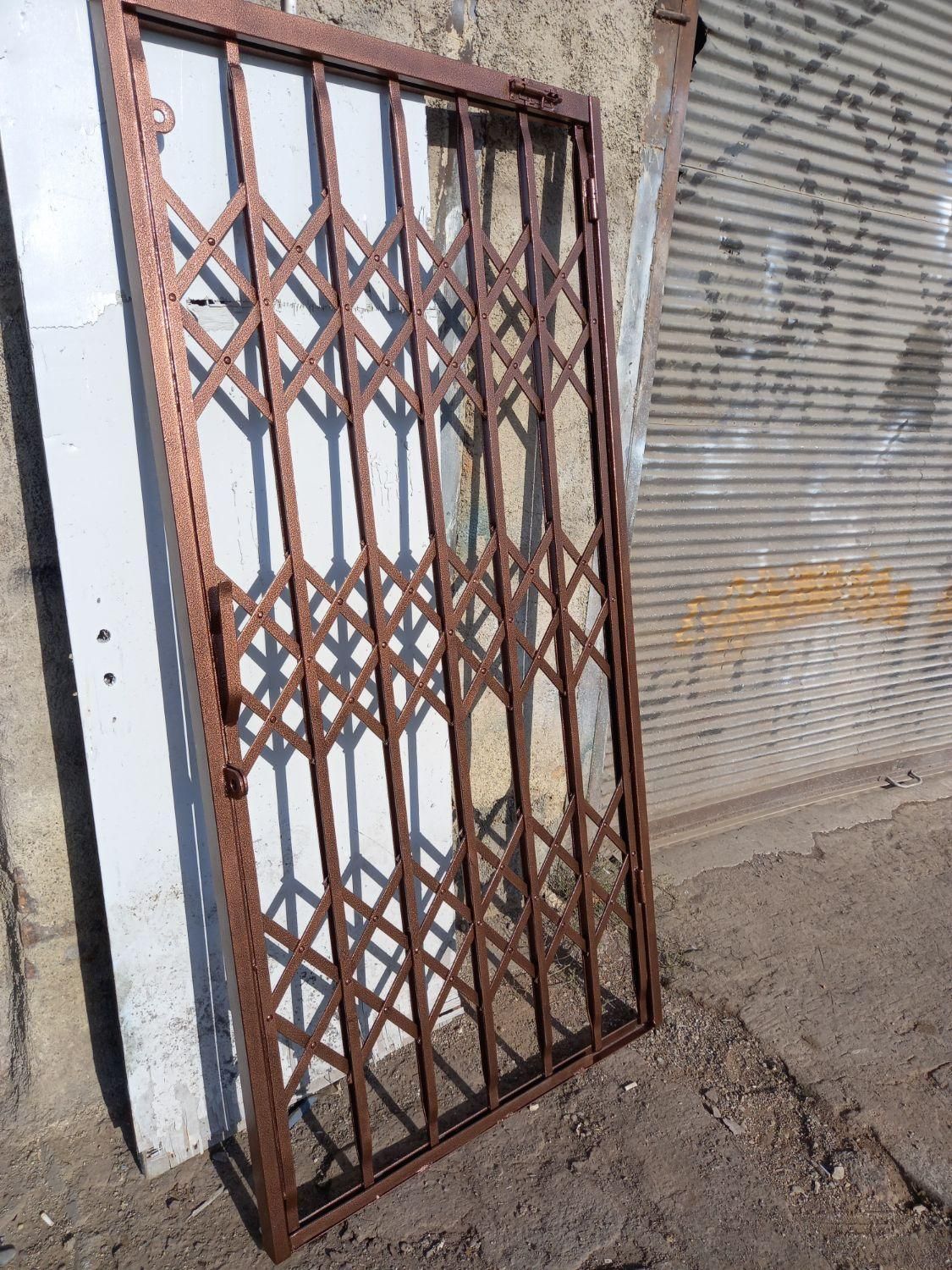 درب و حفاظ آهنی در نعمت‌آباد - تصویر 9