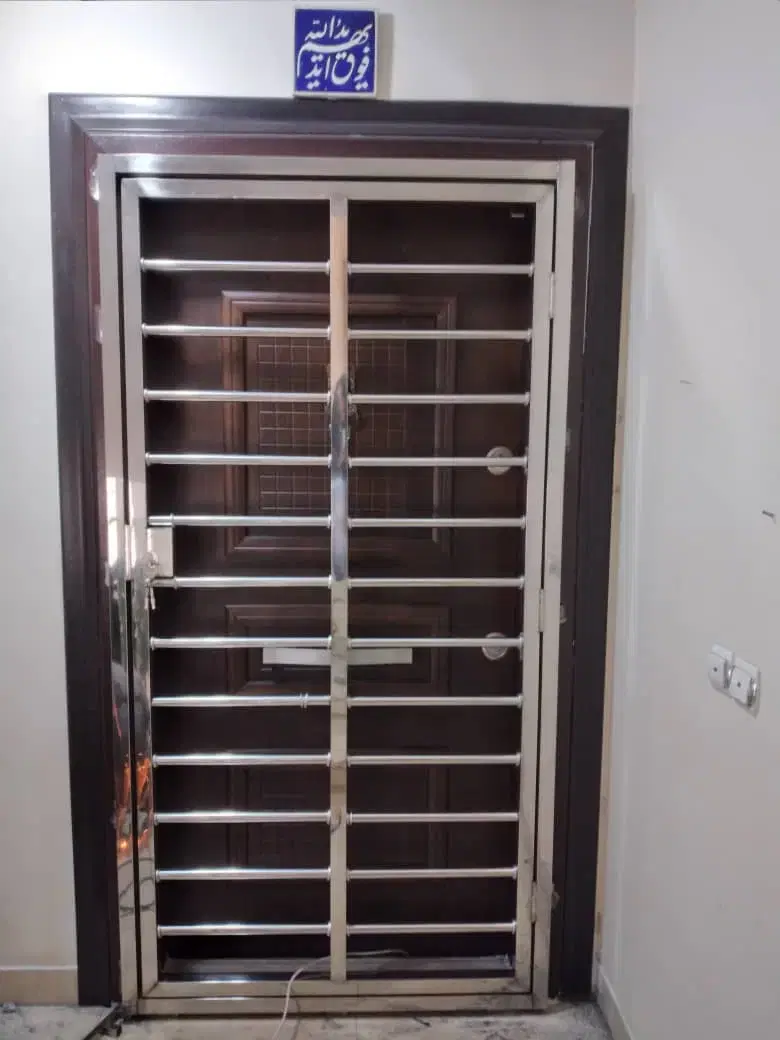 نرده و حفاظ استیل در پامنار - تصویر 12