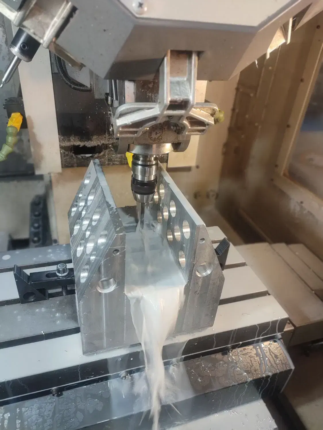 فرزکاری و تراشکاری CNC در شهران - تصویر 3