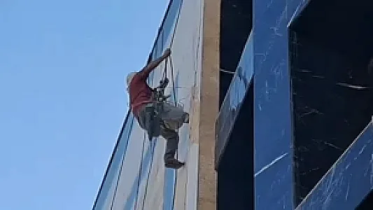 پیچ و رولپلاک نما در طرشت