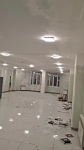 برق‌کار ساختمان در بهار