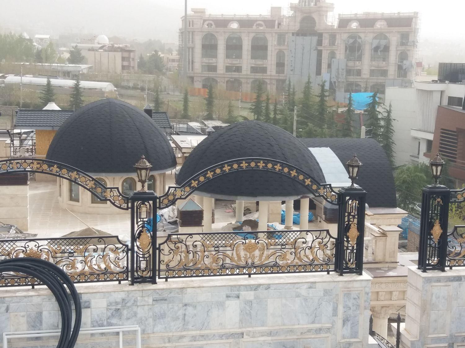 نصب سقف شیبدار و شیروانی در قنات‌کوثر - تصویر 5