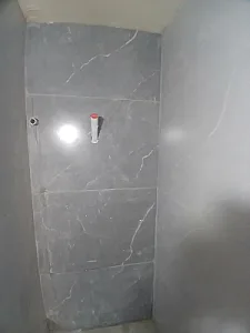 کاشی‌کاری در استقلال
