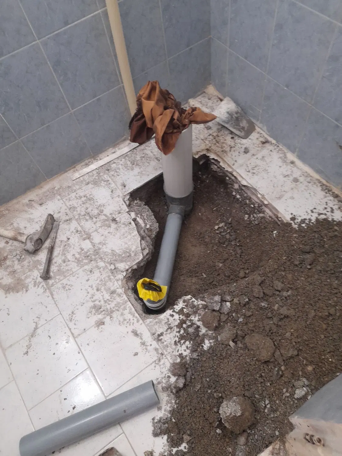کاشی‌کاری و کارهای ساختمانی در ستارخان - تصویر 8