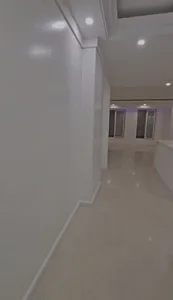 نقاشی ساختمان در بازار