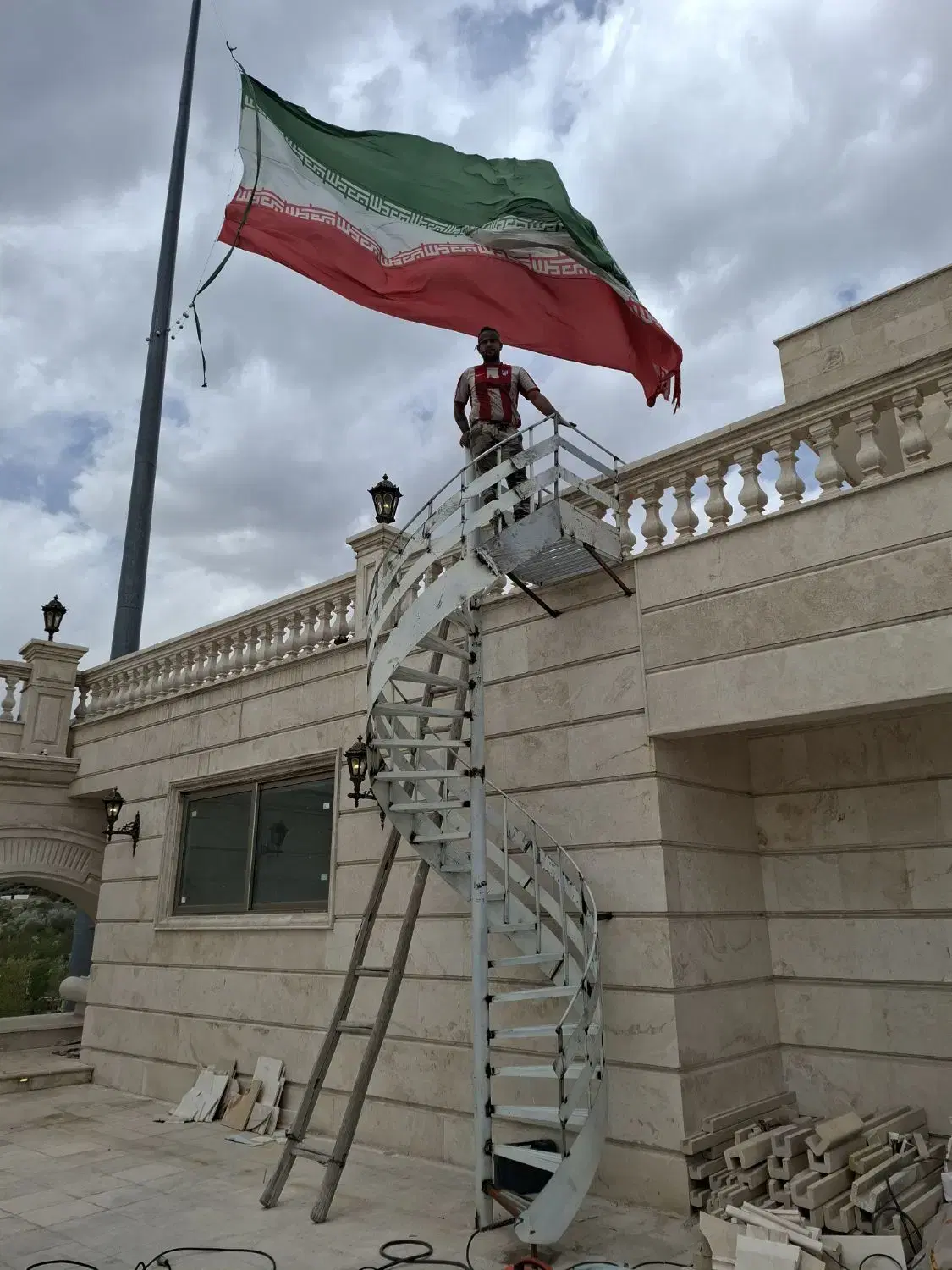 ساخت پله استیل در خلازیر - تصویر 10