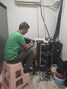 نصب و تعمیر دوربین مداربسته در شیخ هادی