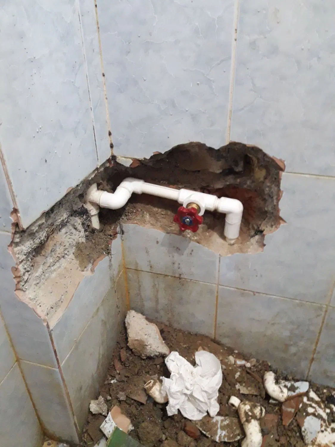 لوله‌کشی و نشت‌یابی در فلاح - تصویر 3