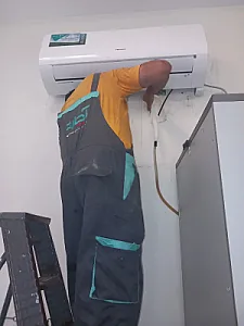 نصب و تعمیر کولر گازی در پونک