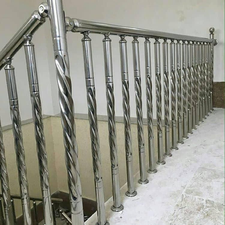 نرده و حفاظ استیل در دردشت