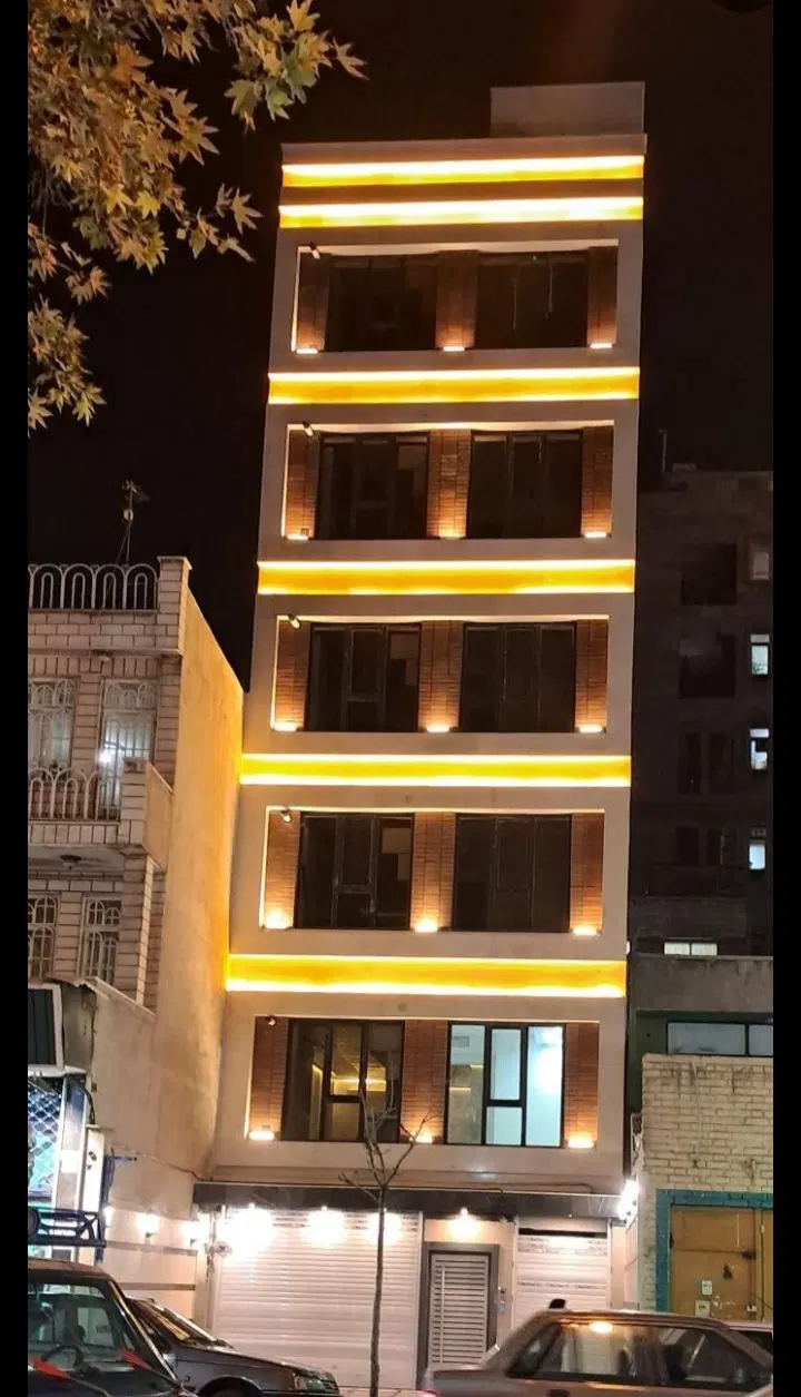 برقکار در بریانک - تصویر 3