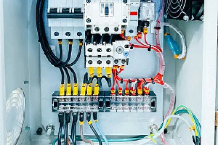 برقکار در نارمک جنوبی