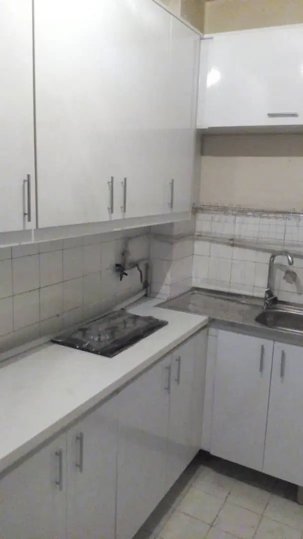 نقاش ساختمان در مهرآباد جنوبی