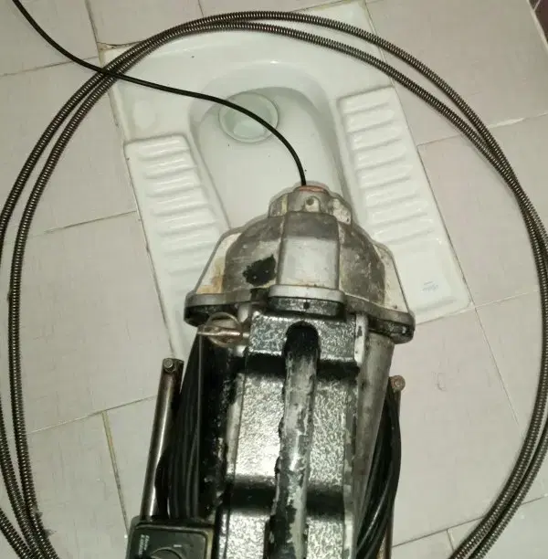 لوله‌بازکنی در جنت‌آباد مرکزی