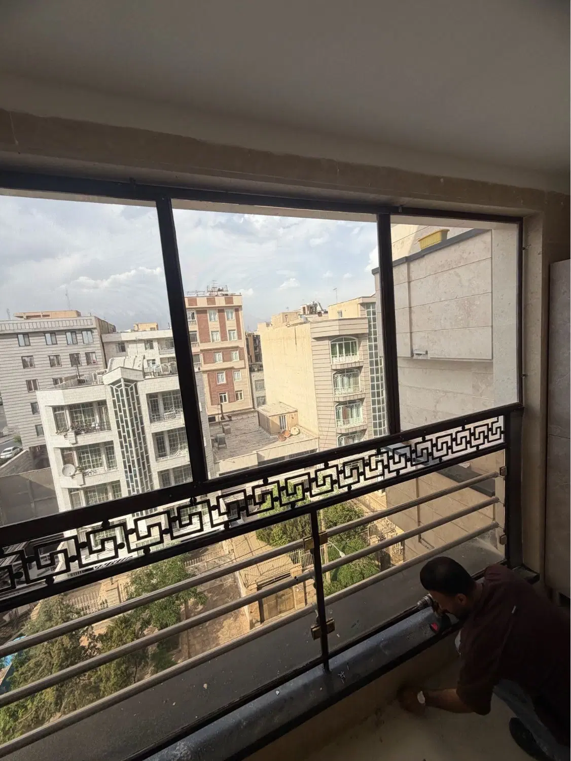 توری پلیسه و درب آلومینیومی در افسریه شمالی - تصویر 6