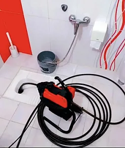 لوله‌بازکنی و تخلیه چاه شهرری