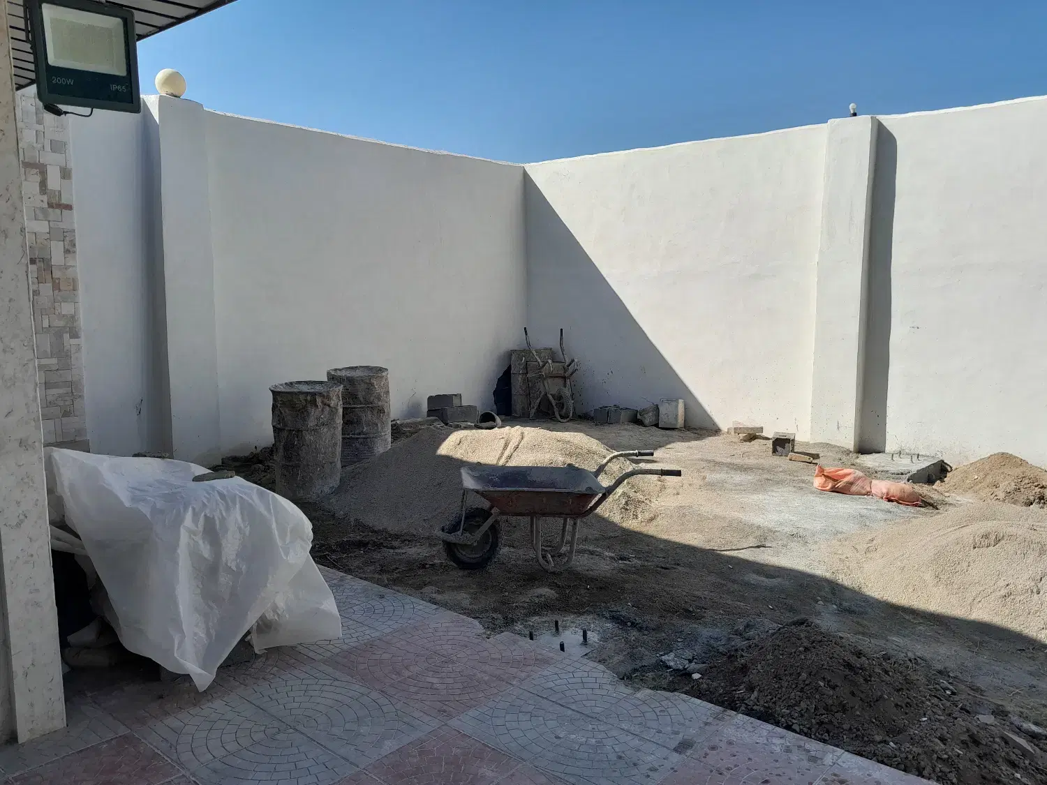 بازسازی ساختمان در ملک‌آباد - تصویر 5