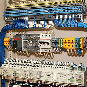 برقکار در نارمک جنوبی