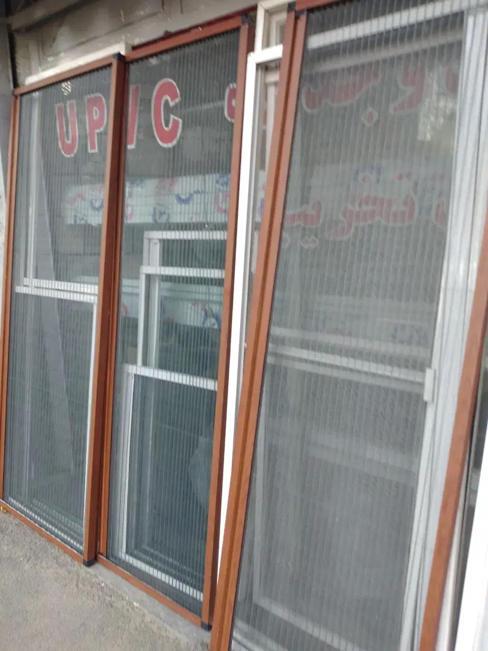 درب و پنجره UPVC در خزانه - تصویر 3