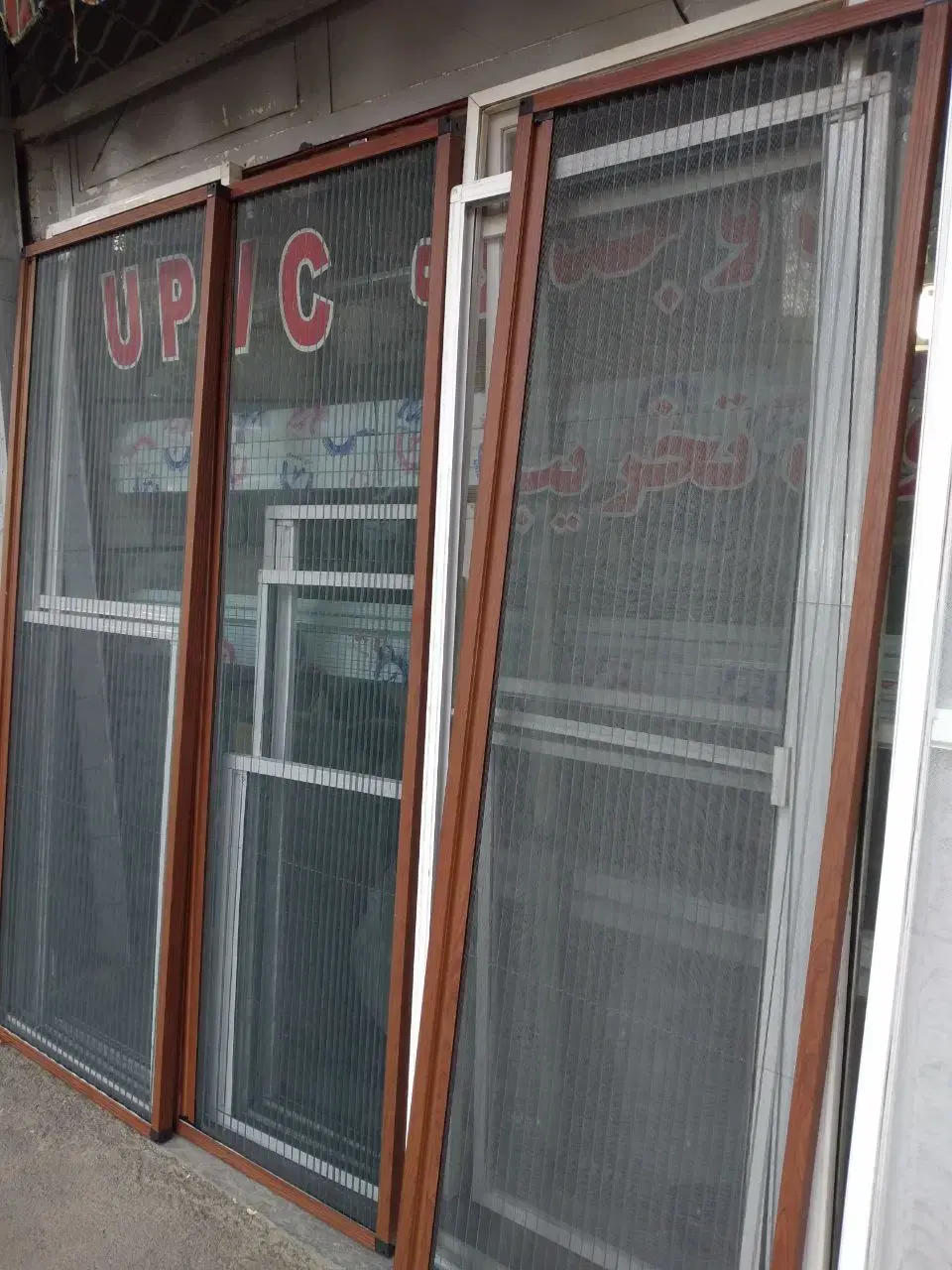 درب و پنجره UPVC در خزانه - تصویر 4
