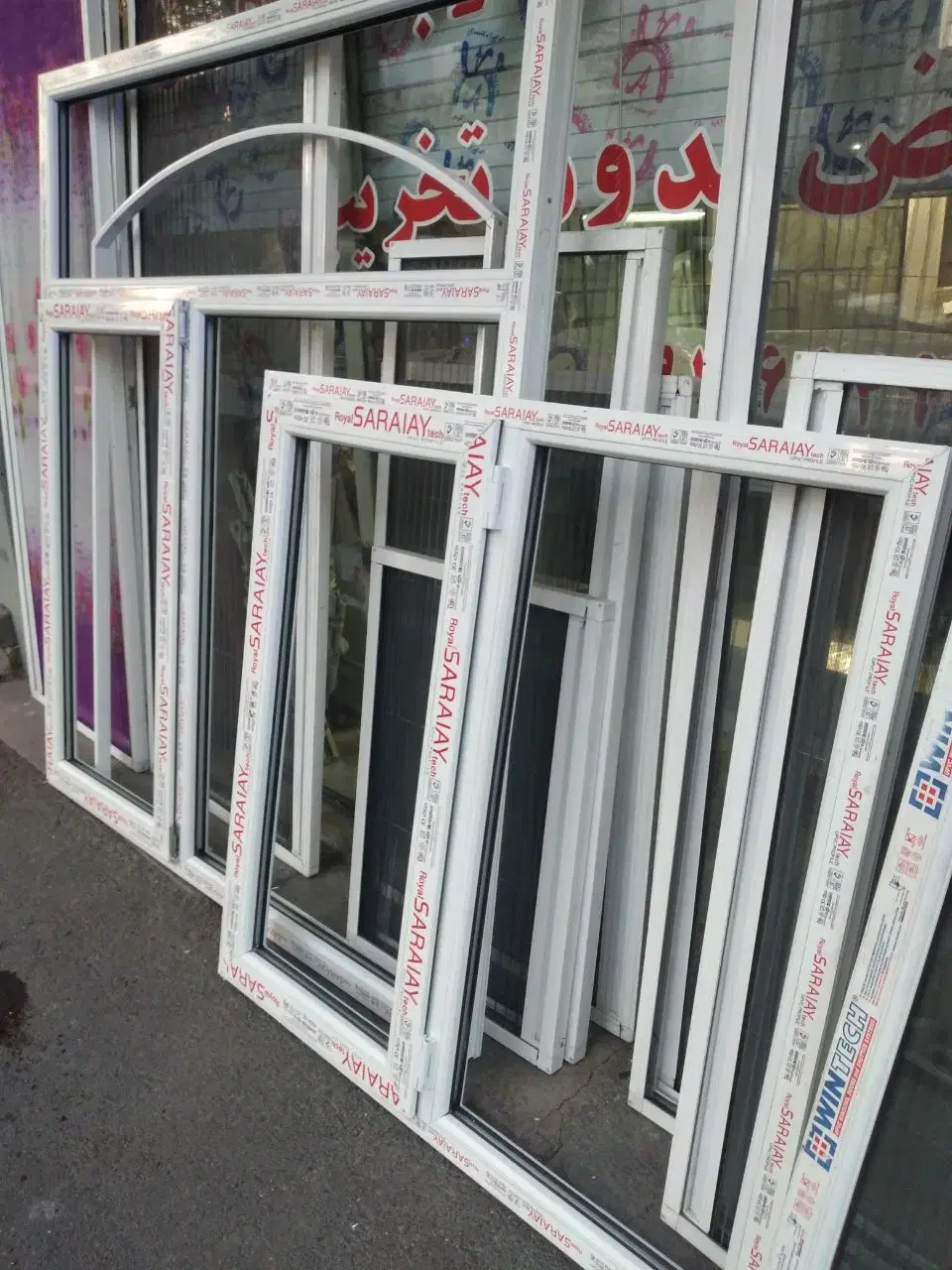 درب و پنجره UPVC در خزانه - تصویر 5