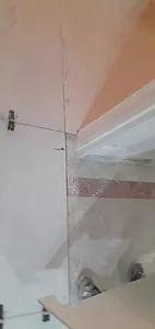 کاشی‌کاری و بازسازی ساختمان در صادقیه