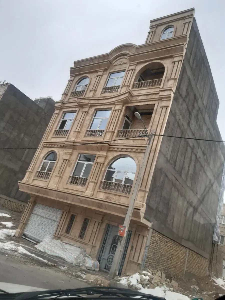 کاشی‌کاری و سنگ‌کاری نما در طیب - تصویر 4