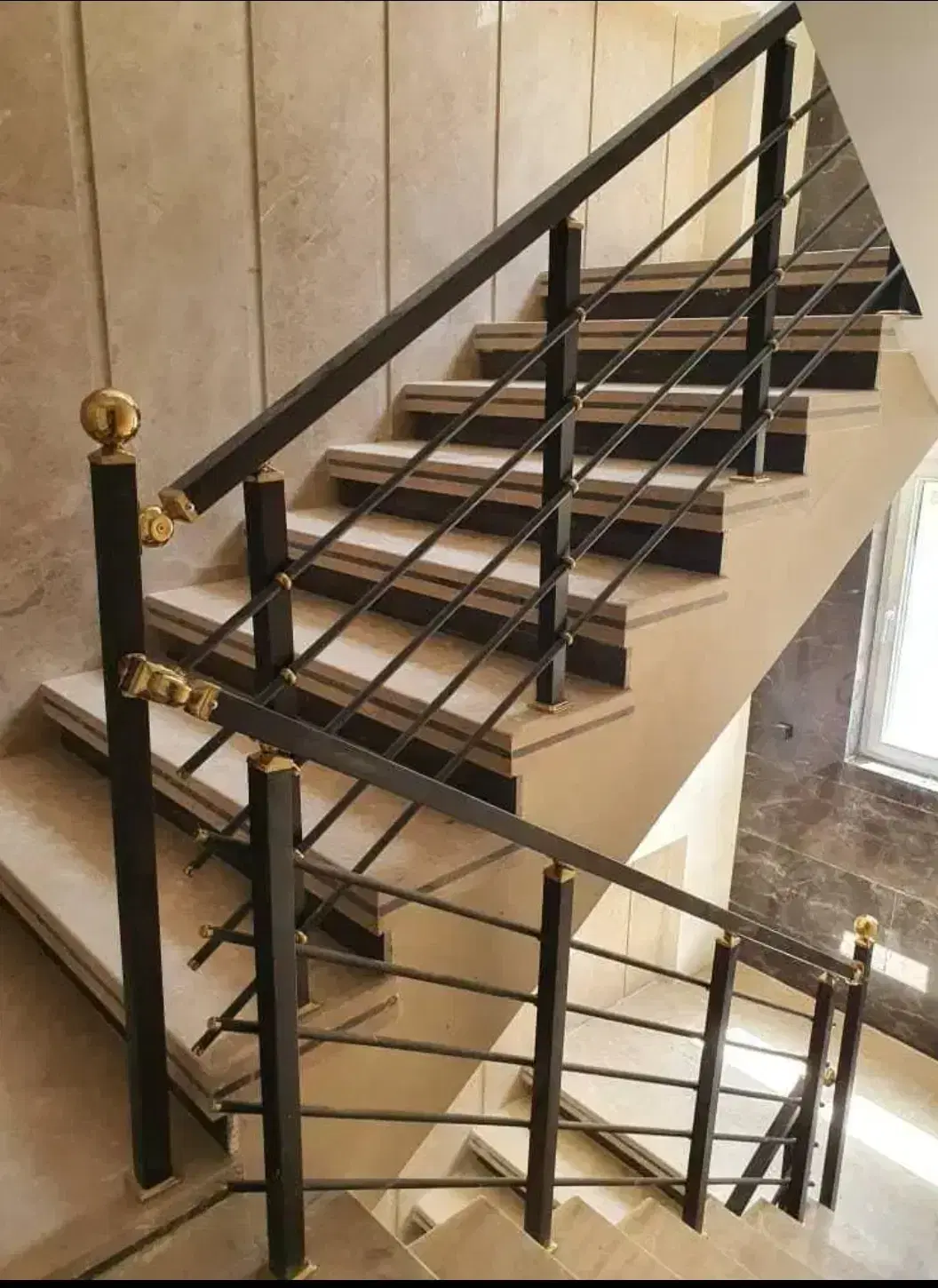 ساخت و نصب حفاظ و نرده استیل در پامنار - تصویر 3