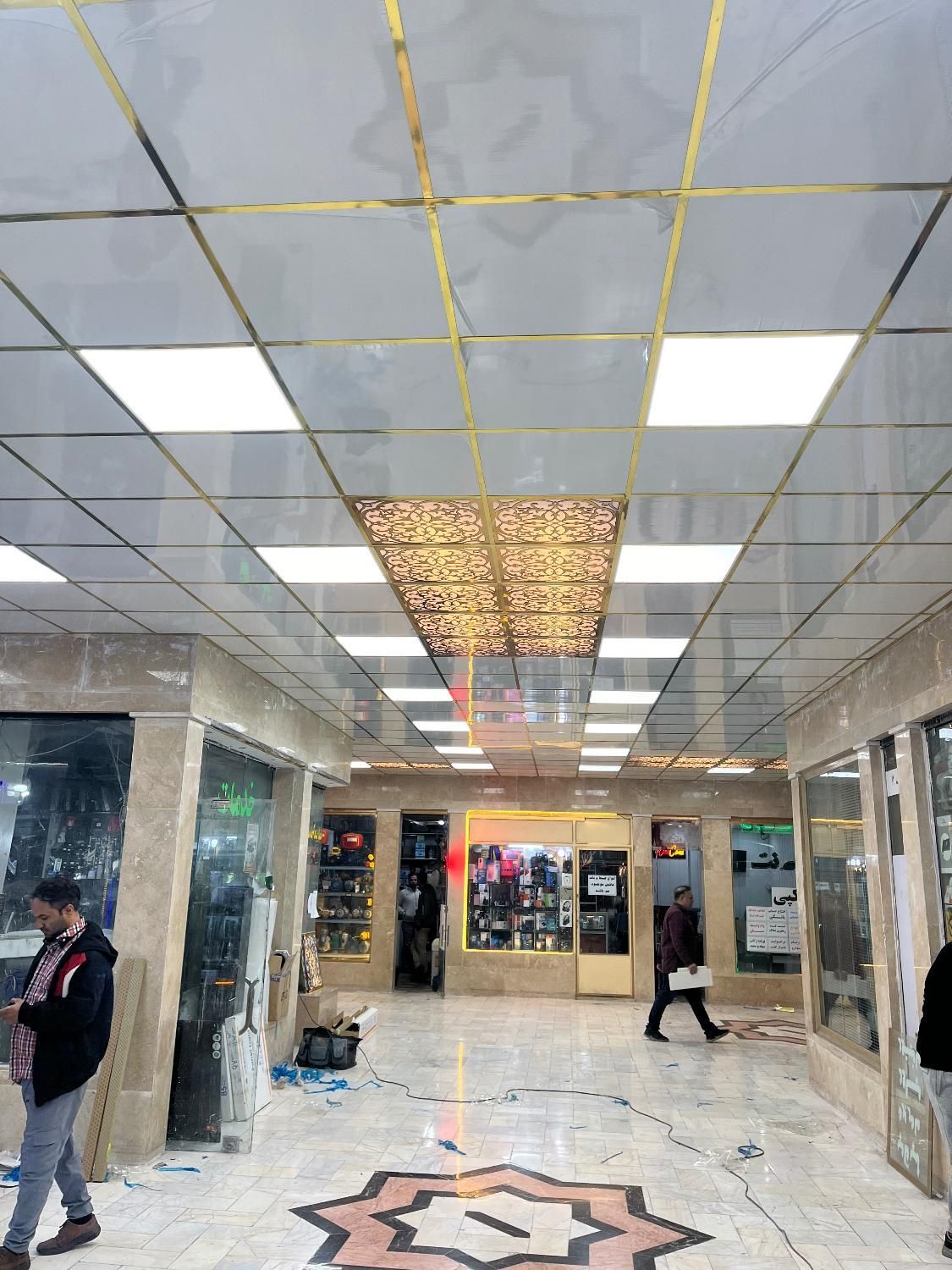 سقف کاذب کناف در بلورسازی