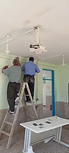 نقاش ساختمان در سعادت‌آباد