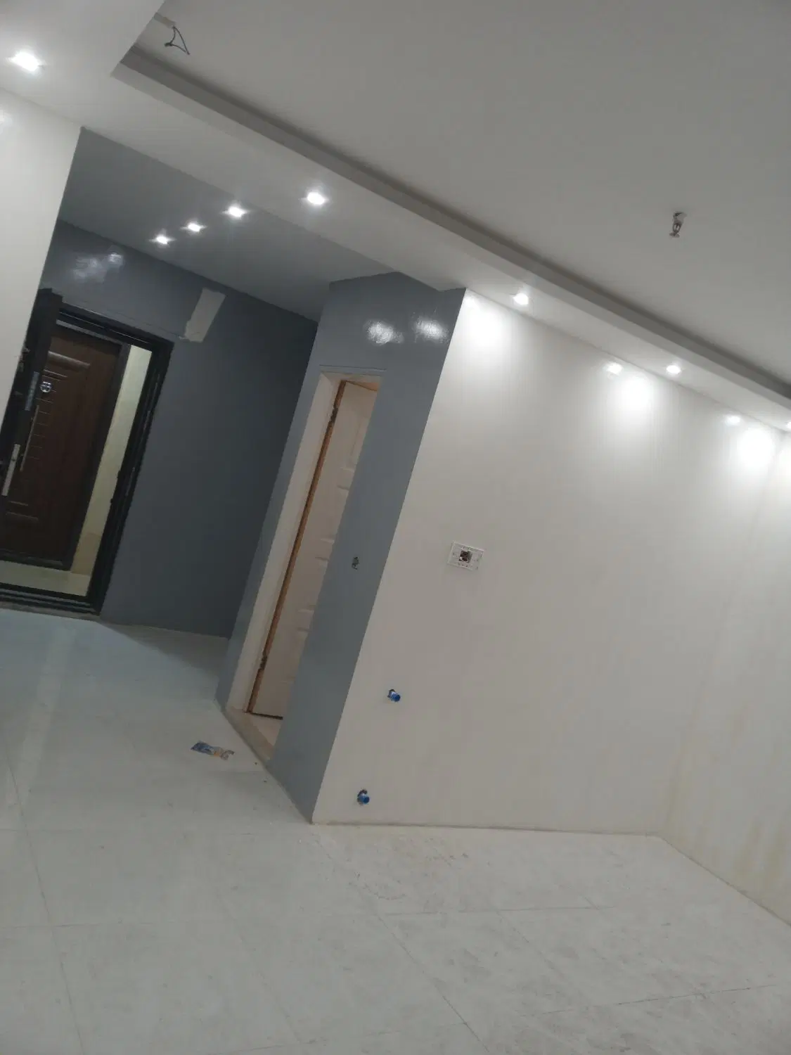 نقاش ساختمان در سازمان برنامه شمالی - تصویر 6