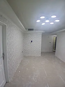 نقاشی ساختمان و کاغذدیواری در بریانک