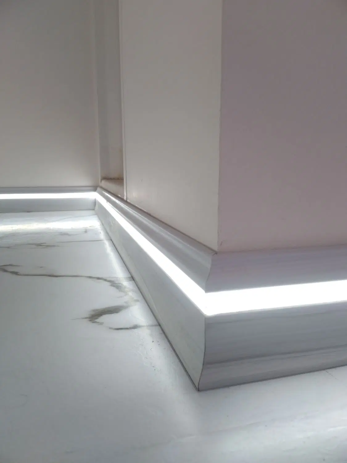 نصب قرنیز PVC و MDF در صادقیه - تصویر 12