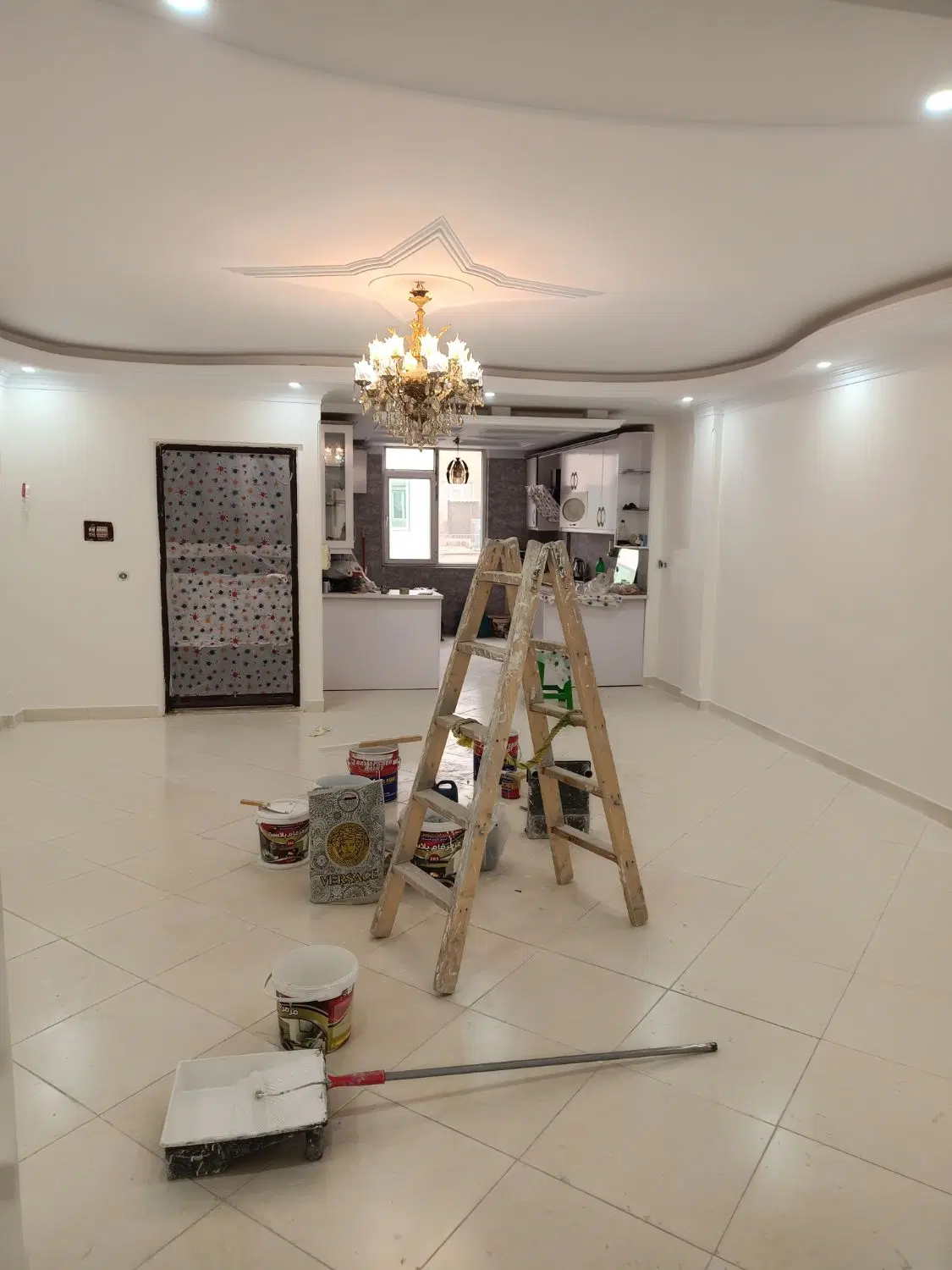 نقاشی ساختمان در هفت‌حوض - تصویر 8