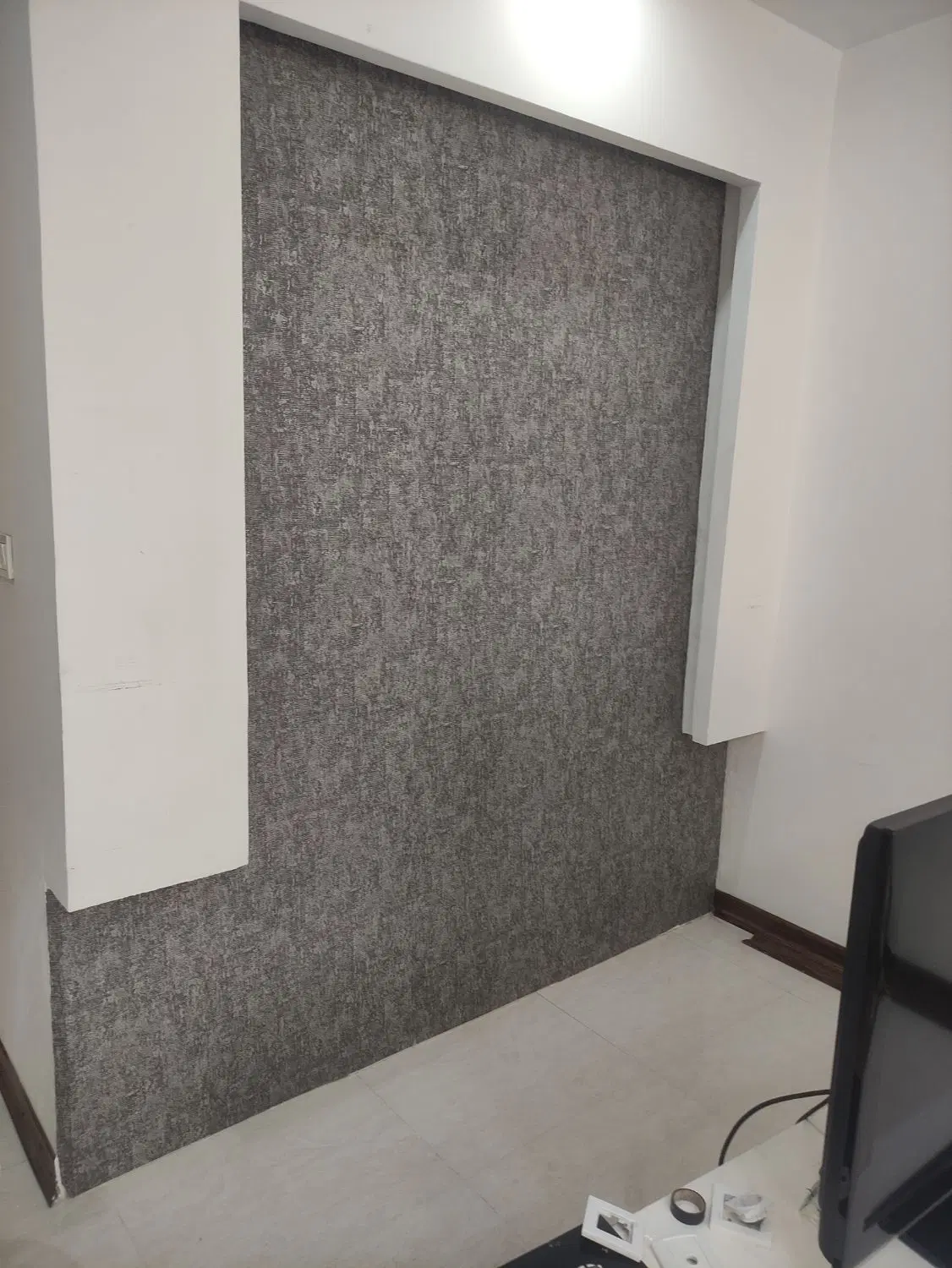 نصب کاغذدیواری و نقاشی ساختمان در خاک سفید