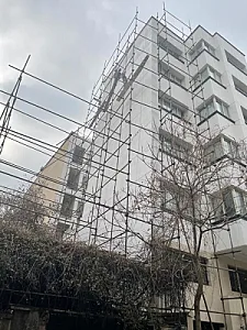 نقاش ساختمان در اقدسیه