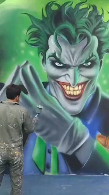 نقاشی دیواری در هفت چنار