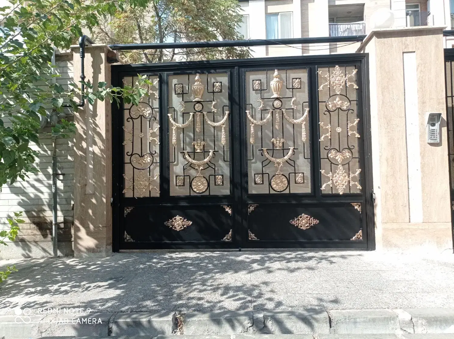 نقاشی ساختمان نور - تصویر 2