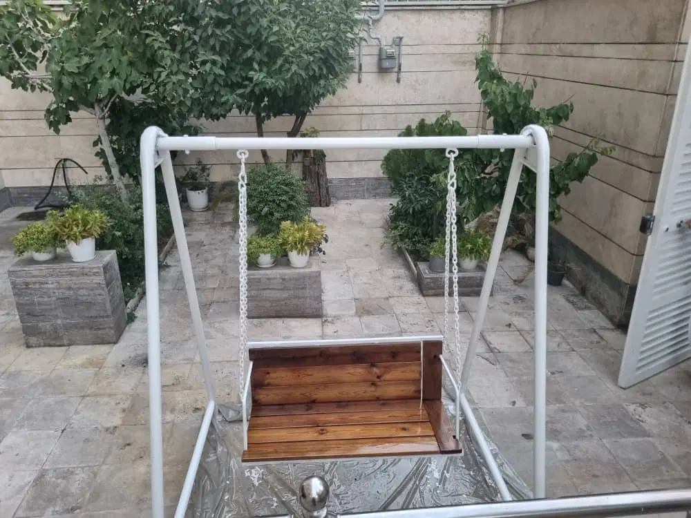 جوشکار و آهنگر سیار در دکتر هوشیار - تصویر 5